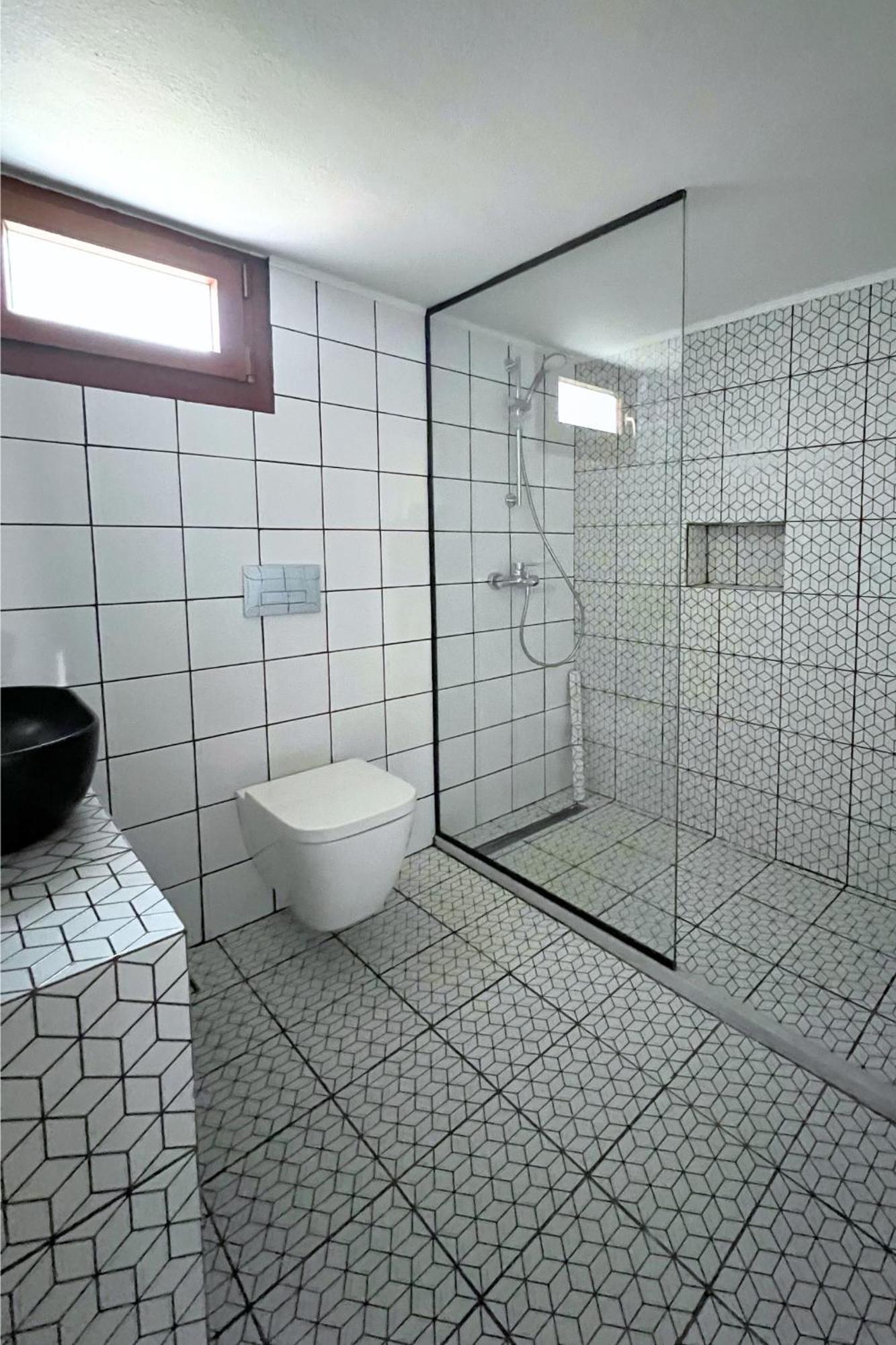 4Br Newly Renovated Retreat Tranquil Coastal Haven Apartment