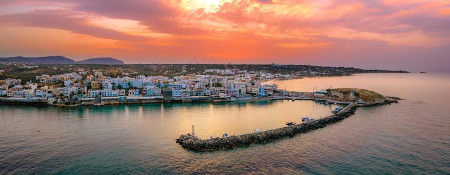 4Br Newly Renovated Retreat Tranquil Coastal Haven Hersonissos (Crete)